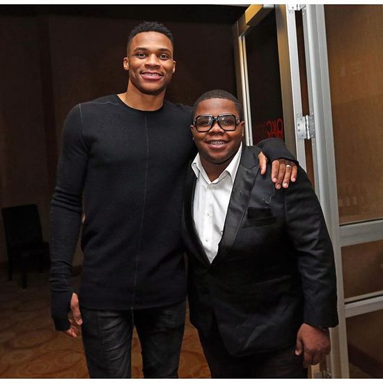 绿茵传承，足球主题文化展“十五运”站在广东美术馆开幕（“十五运”绿茵传承足球主题文化展在广东美术馆启幕）