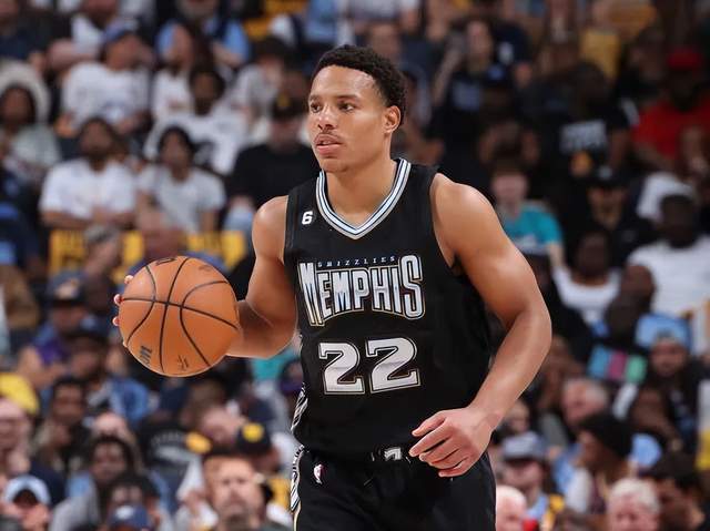 篮球CBA官方公布月度最佳教练（CBA官方揭晓月度最佳教练）